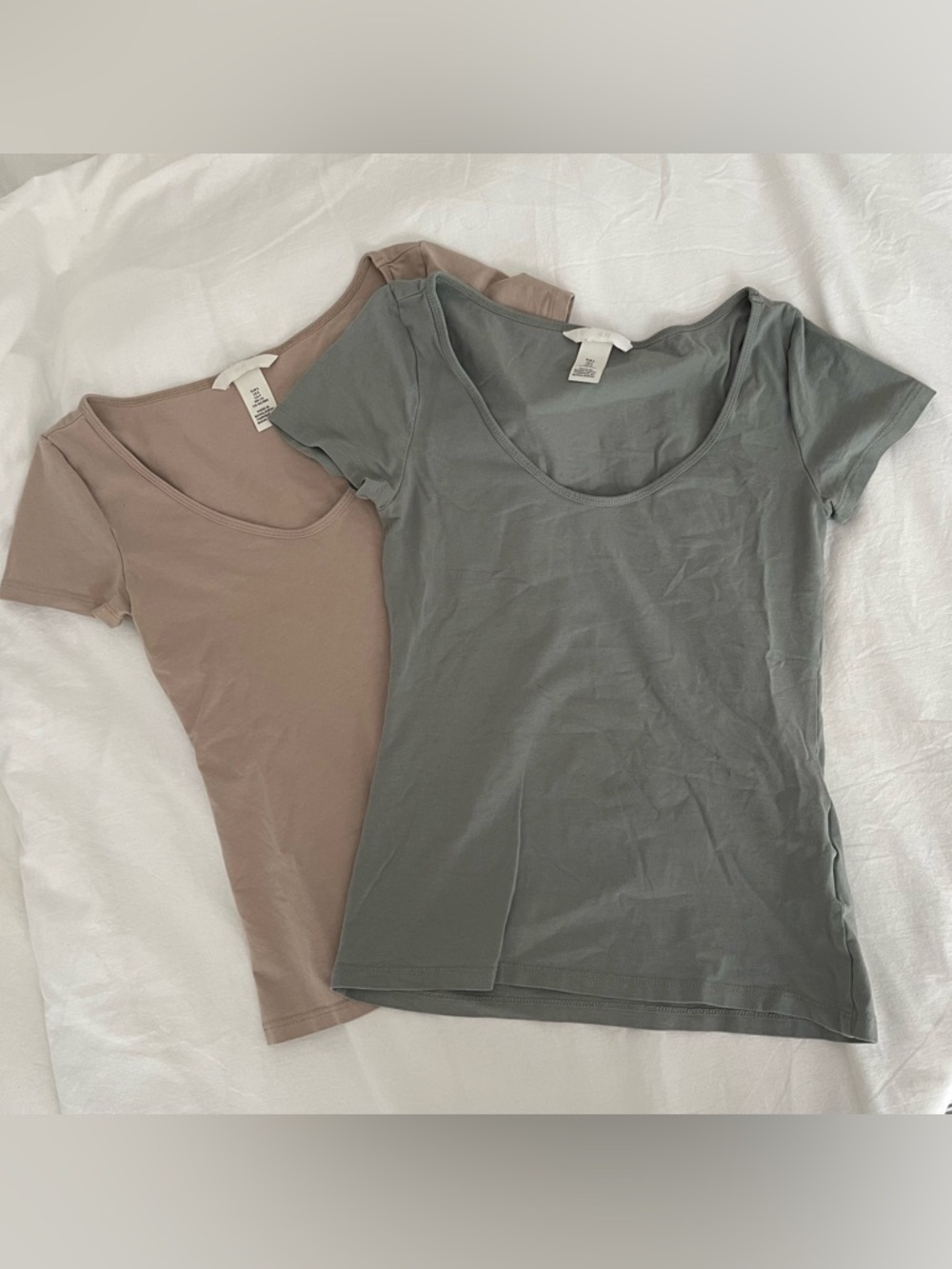 Set of 2 Scoop Neck Cap Sleeve Tees